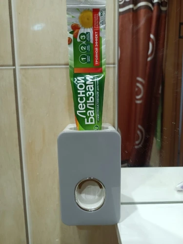Automatic Toothpaste Dispenser Wall-Mounted photo review
