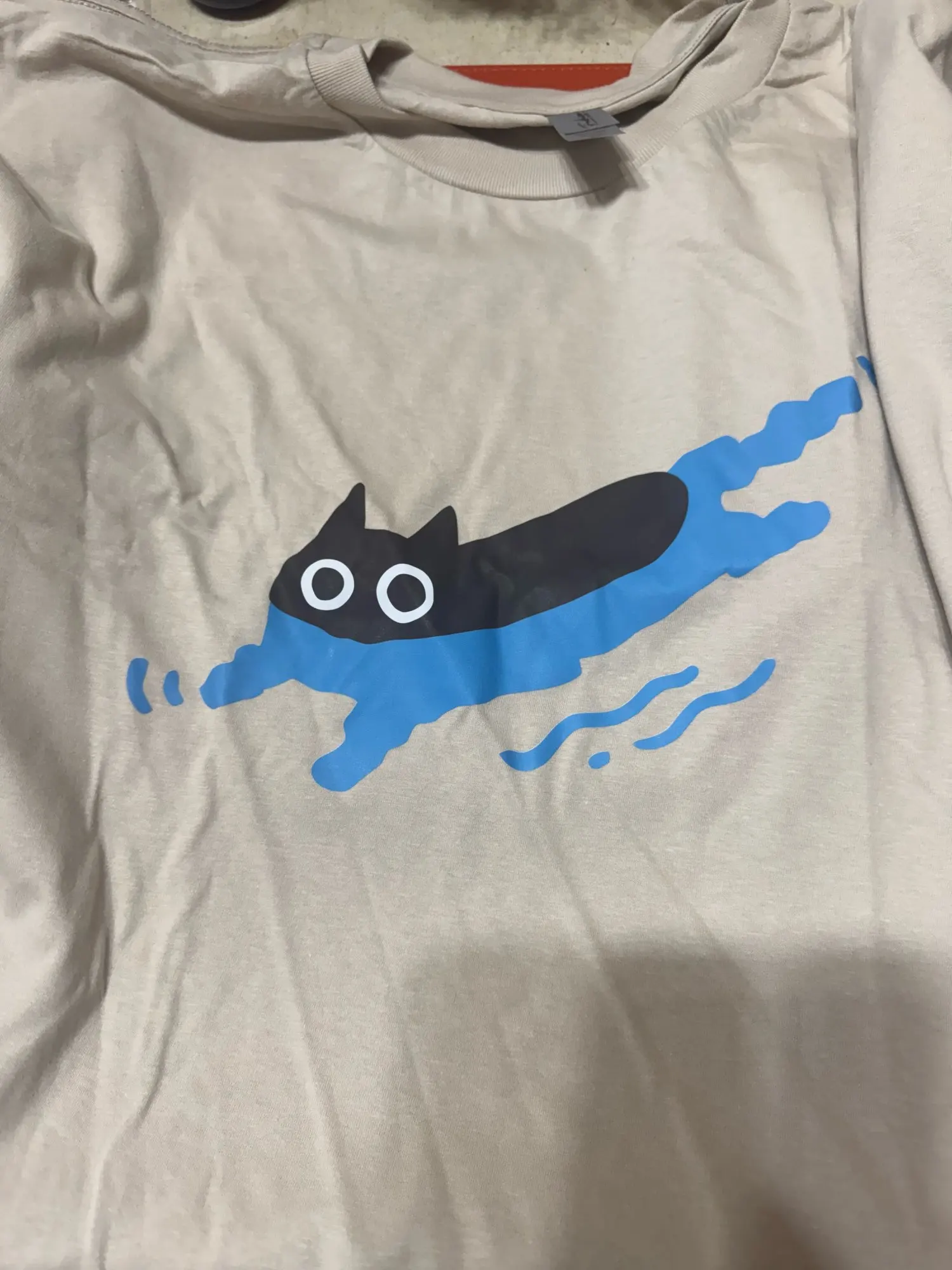Swimming through - Kuro Neko T-Shirt photo review