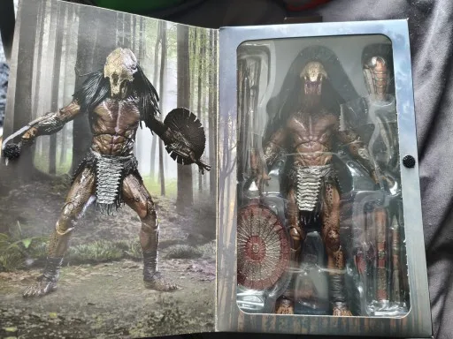 NECA Prey Ultimate Feral Predator Action Figure Excellent Model