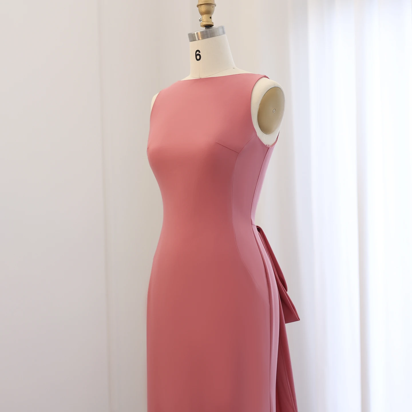 Ab658d4abe15c4e3c8811baa21d2f6d46v Elegant Coral Pink Scalloped Arabic Evening Dress Lilac Luxury Dubai Butterfly Beaded Women Wedding Party Gown Mallzona