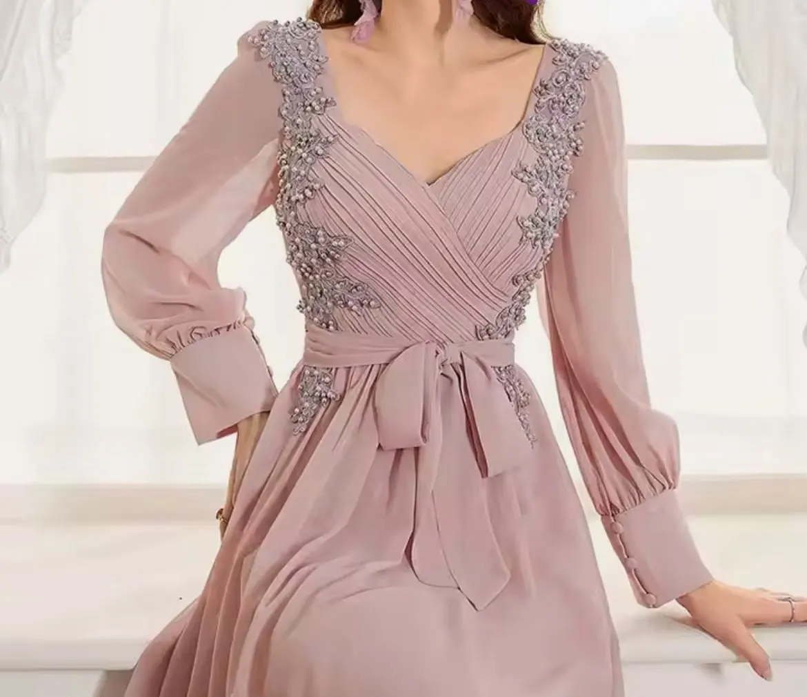 Luxury Elegant Sweetheart Neckline Beaded Waist Bridesmaid Dress photo review