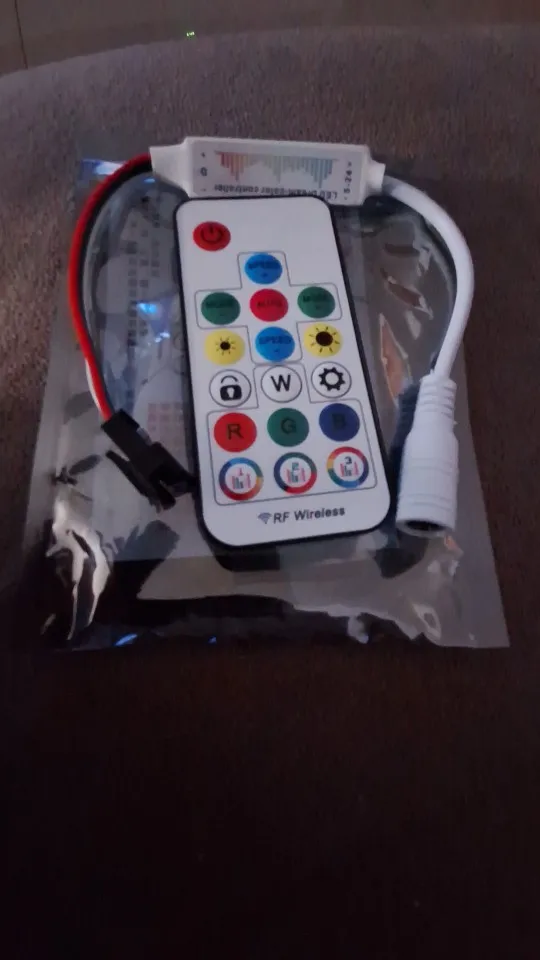 WS2812B WS2811 RGB Pixel Led Strip Music 17Keys RF Controller photo review