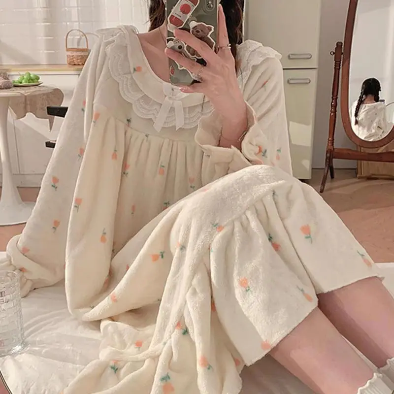 A 12 _ Laid Ribbon Cup flower dress (FREE)