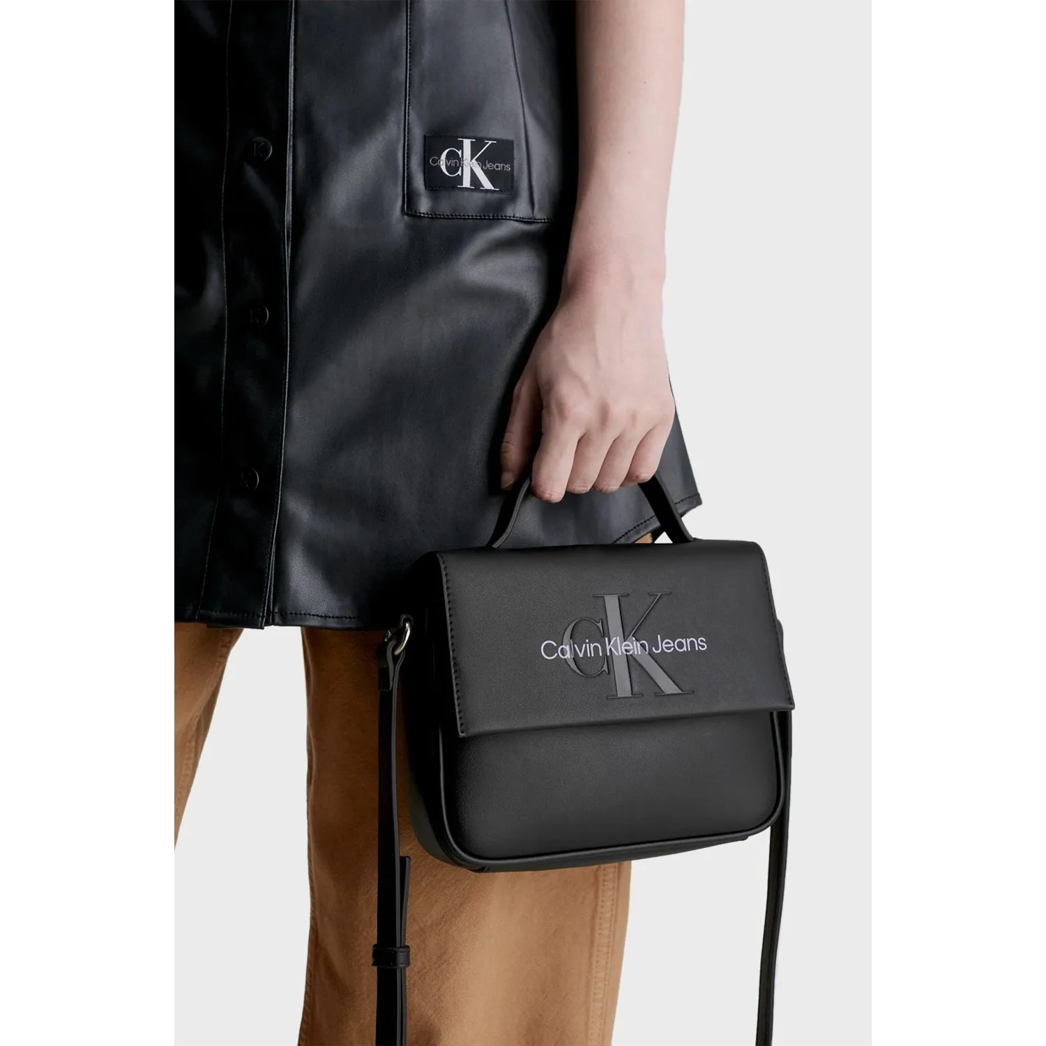 Calvin Klein Sumka with an adjustable shoulder belt K60K6108290GJ woman bag  K60K610829 0gj - AliExpress