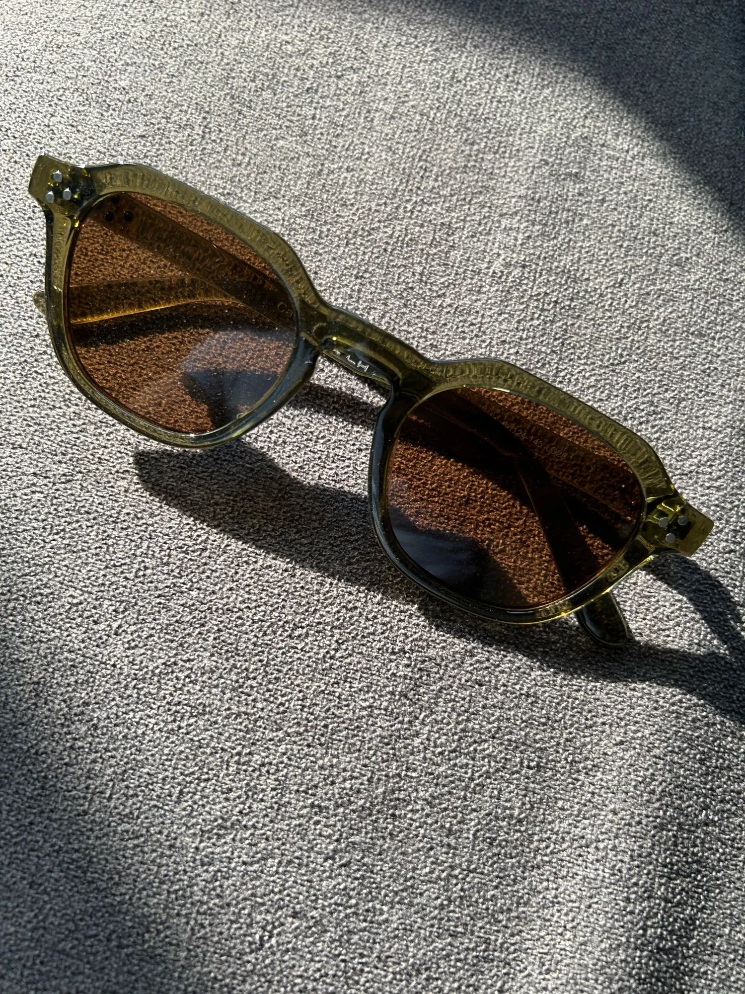 CATERSIDE Retro Polarized Sunglasses Men Ultralight TR90 Frame Polygon Women Sun Glasses Outdoor High Quality Travel Eyewear photo review