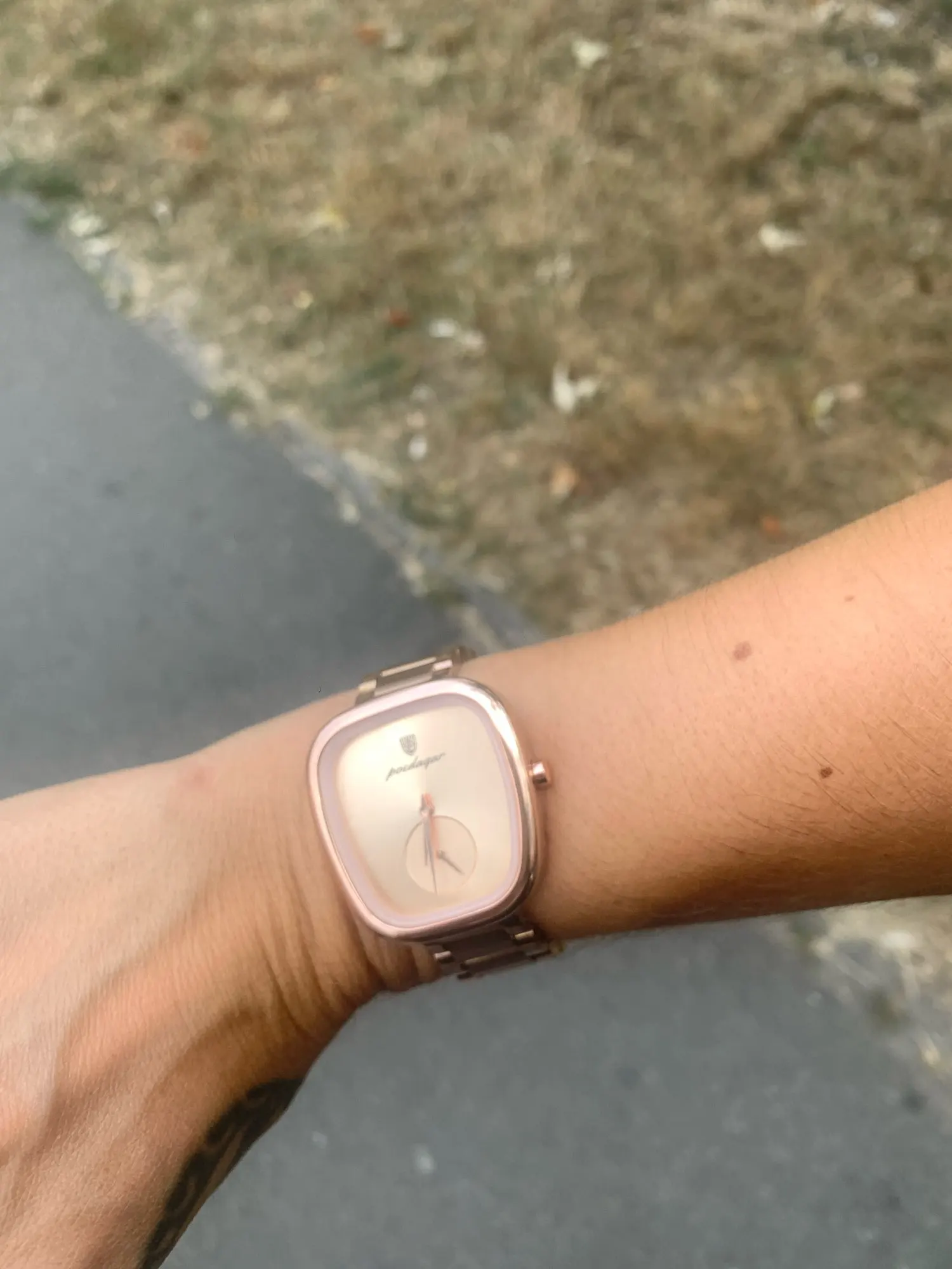 POEDAGAR Luxury Watch for Woman photo review