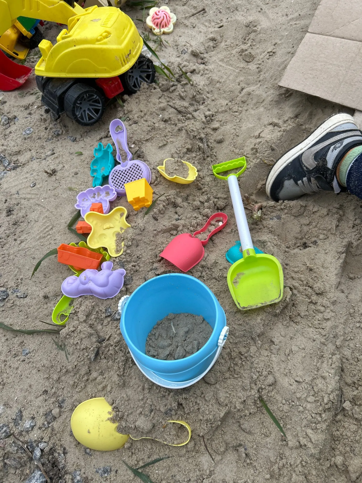 8PCS/16PCS/20PCS/30PCS children's summer beach toy set beach car beach bucket sand shovel outdoor water park seaside sand diggin photo review