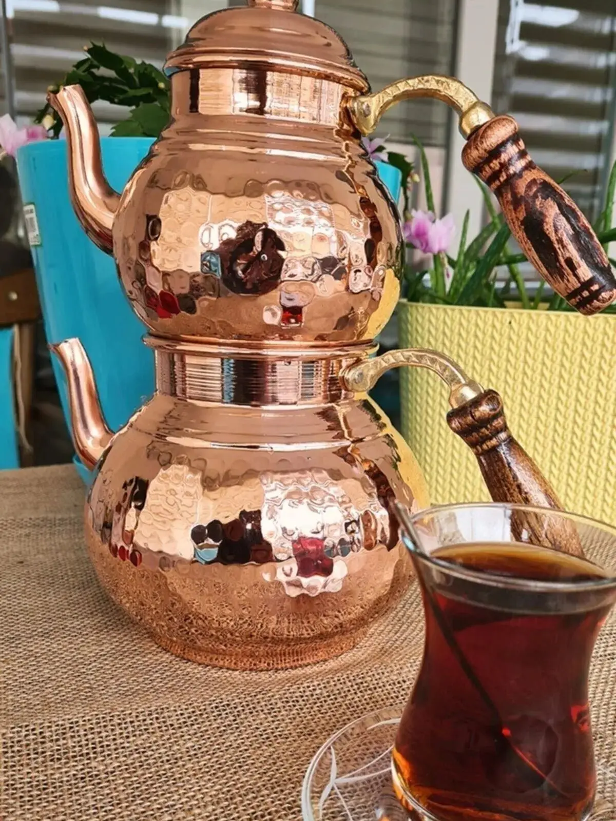 

Медный чайник с деревянной ручкой, набор для заварки чая, традиционный турецкий османский стиль, грелка для чая, балкон, удовольствие, барбекю на открытом воздухе