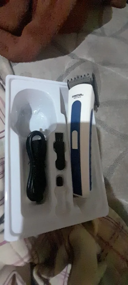 Máquininha De Cortar Cabelo e/ou Barbeador Portátil Aparador Barba 3915 bivolt Recarregável-ENVIO IMEDIATO PARA TODO BRASIL photo review