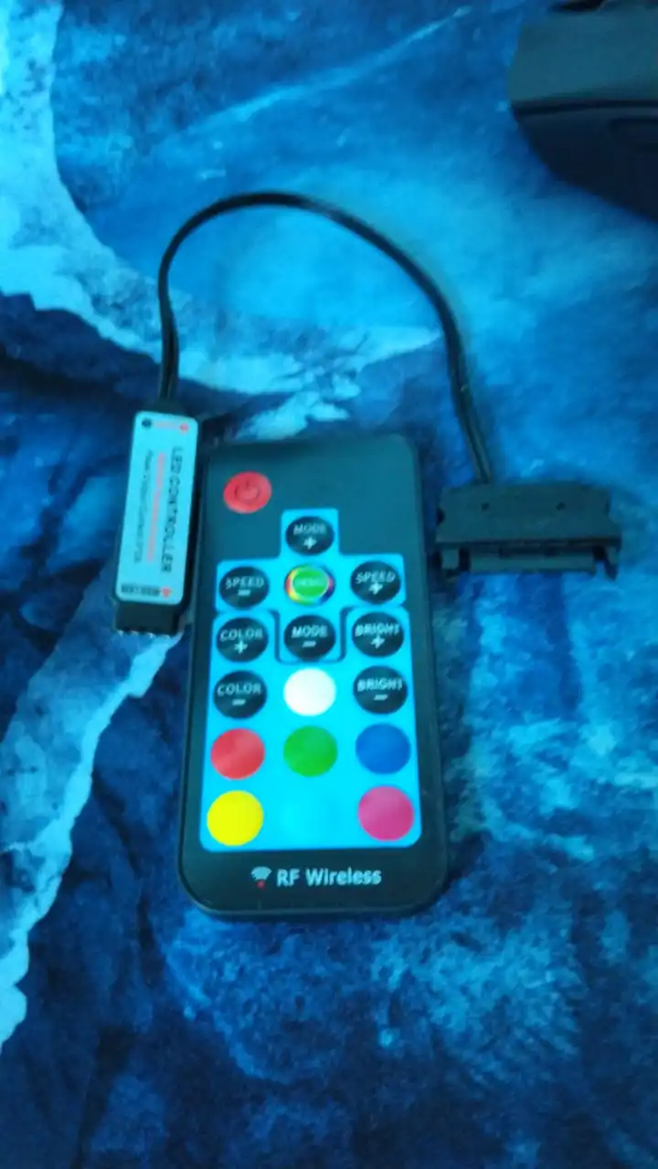12V SATA RGB 17Key RF Remote Controller For PC Case LED Strip photo review