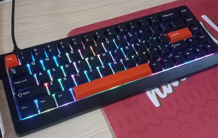 EPOMAKER HE68 Lite 65% ANSI US Layout Tray-Mounted Wired Hall Effect Magnetic Mechanical Keyboard DKS SOCD RGB Backlight photo review
