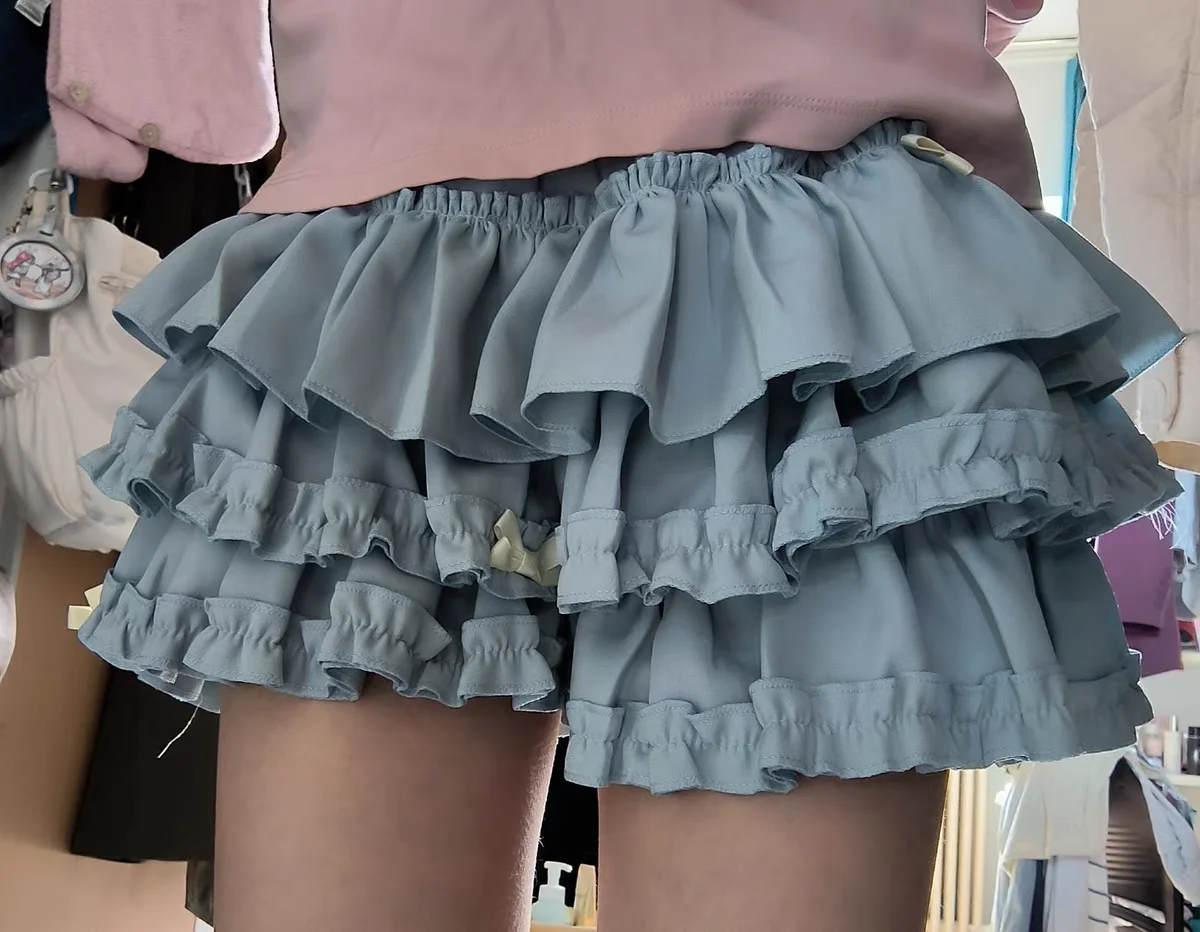 Y2K Ruffled Mini Skirt - Yume Kawaii Aesthetic photo review