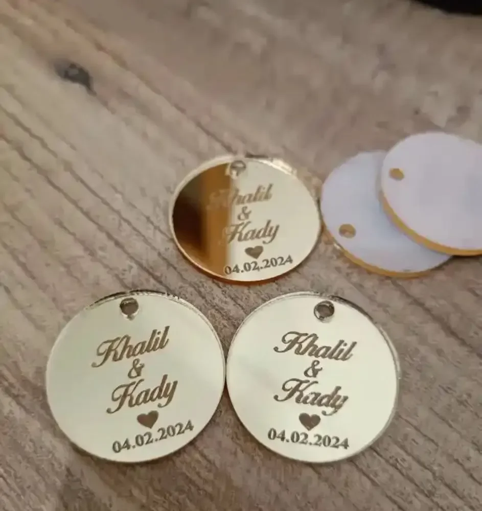 

Золотая этикетка с именем, 150 шт.