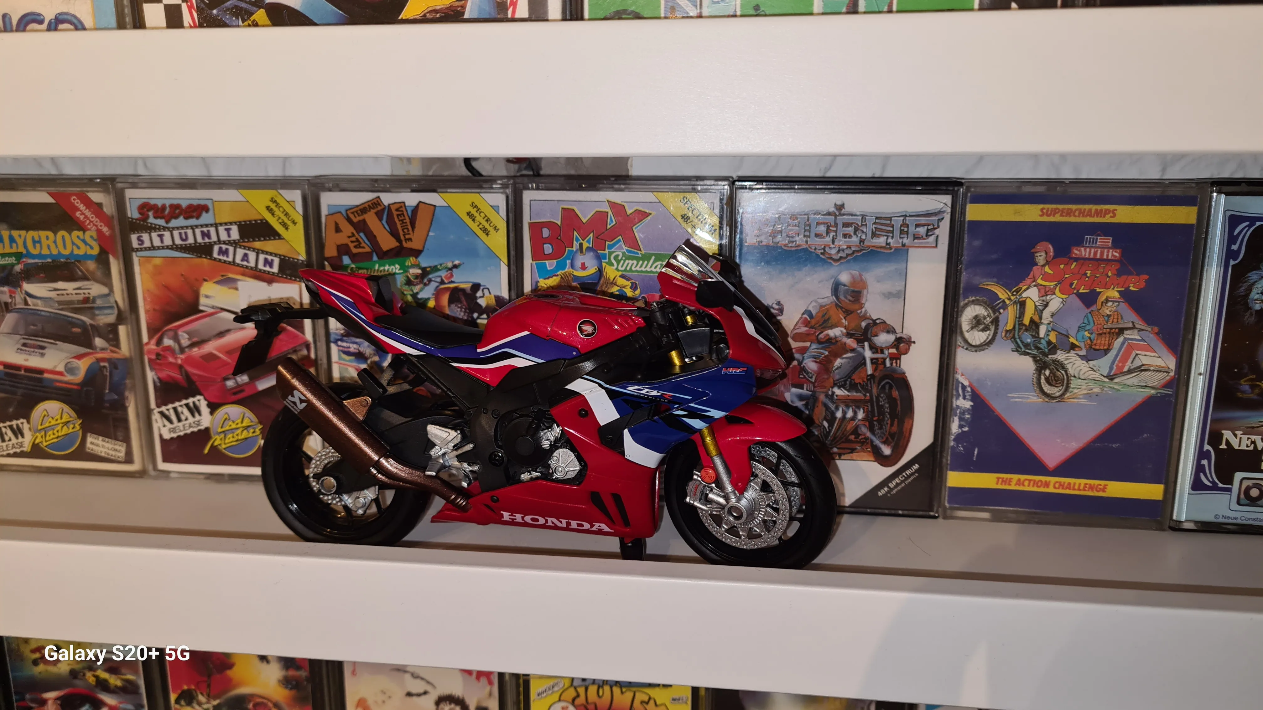 1/12 HONDA CBR1000RR-R Fireblade SP Die Cast Motorcycle Model Toy Car Collection Autobike Shork-Absorber Off Road Autocycle Toy photo review