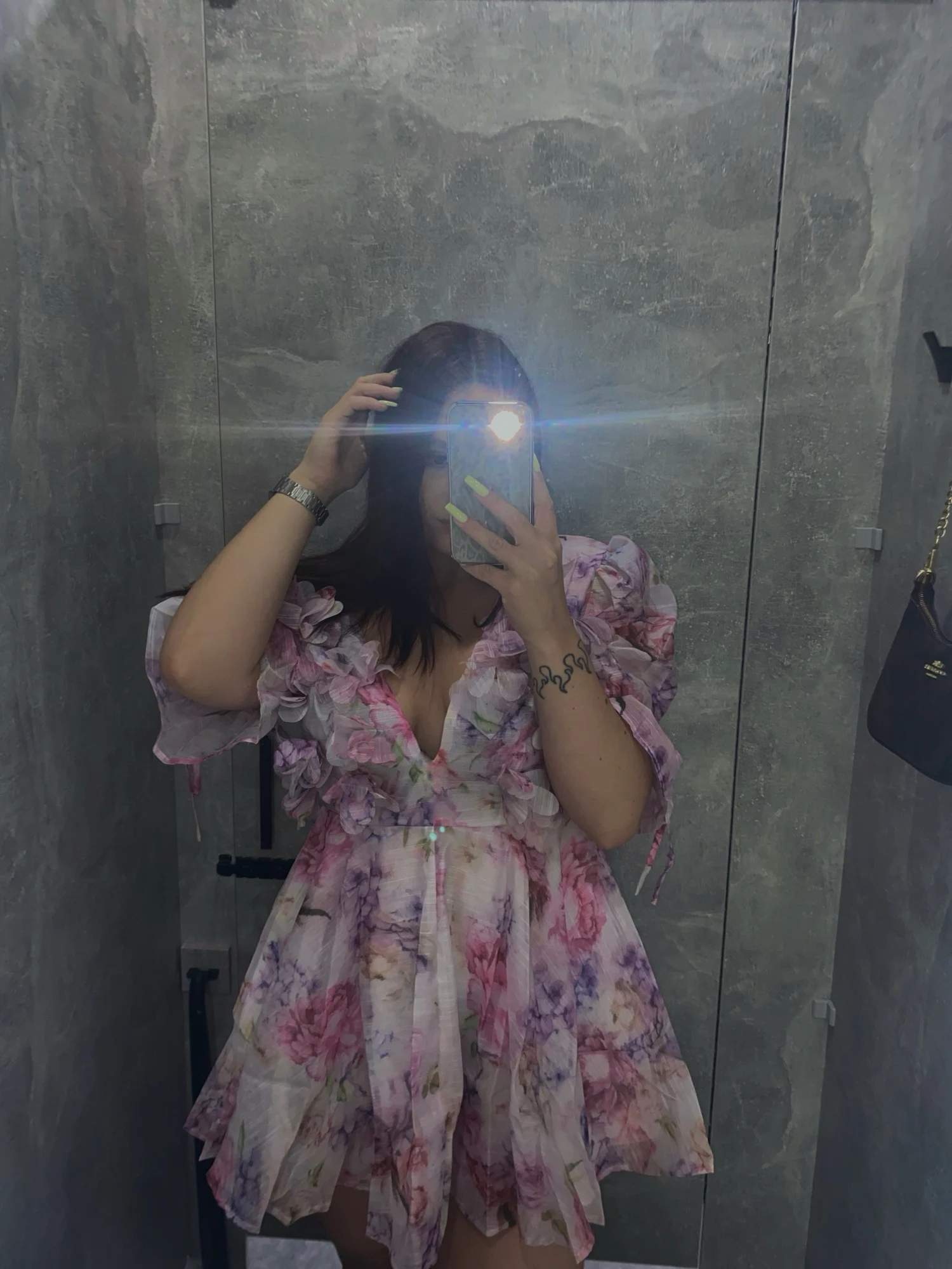 Chic Floral Printed Mini Dress Backless Sleeveless Hem Stacking Dresses photo review