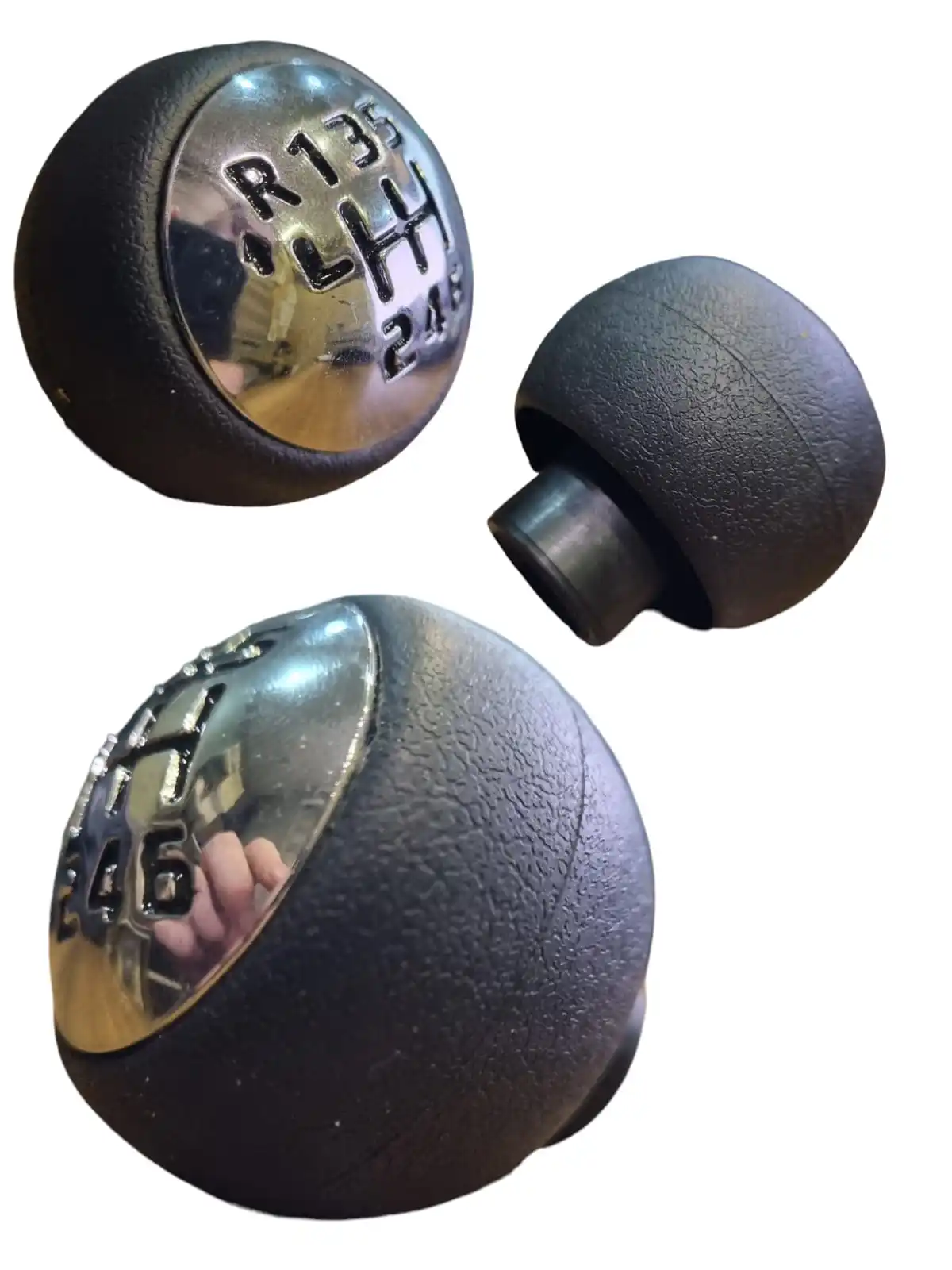 

GEAR SHIF KNOB FOR PEUGEOT 307, 308 CITROEN C3 C4 ( 6 SPEED ) 2403V1