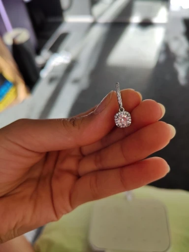 2CT Moissanite Huggie Hoop Earring photo review