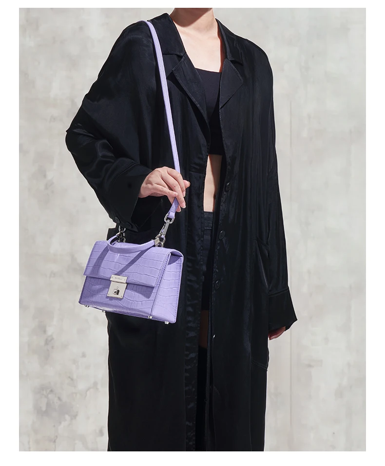 Structured silhouette - angled view