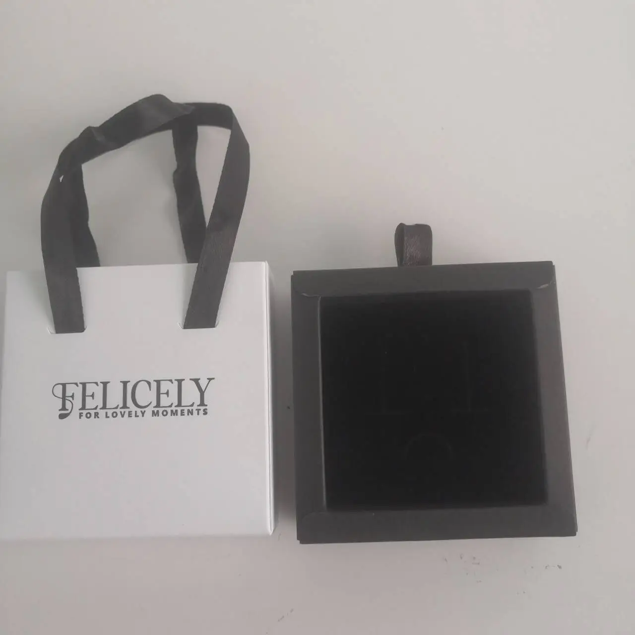 Wholesale 500pcs/Lot Custom Reusable Foldable Paper Slide Drawer Jewelry Boxes with Log... - SKU SDJB0933 - UGI Packaging