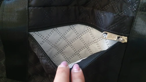 Sac de Voyage Léger Pliable 40L – Fourre-Tout de Sport et Week-End avec Bandoulière Réglable – Sac de Nuit Cabine Homme/Femme photo review