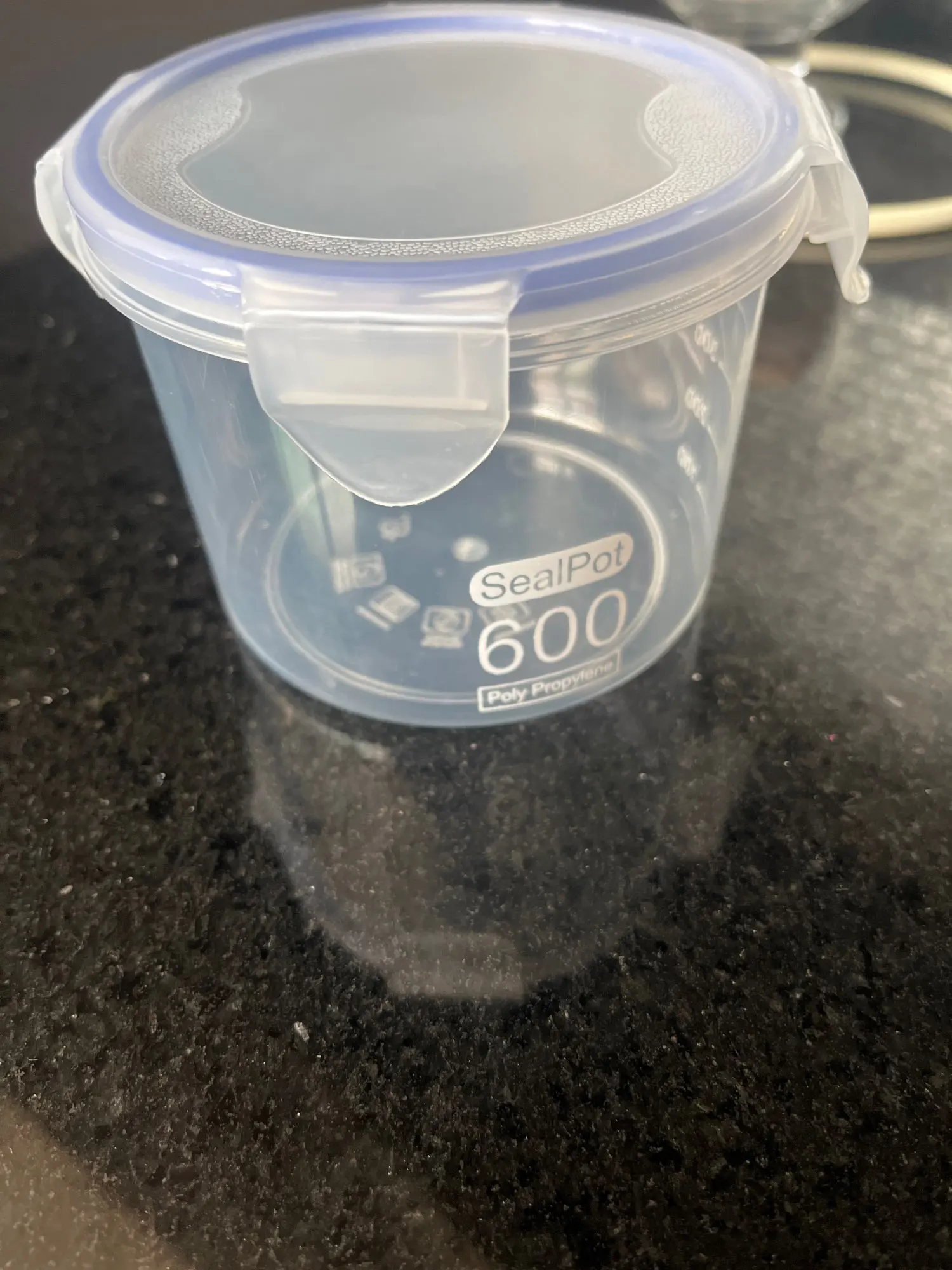 4Pcs Sealed Storage Box Transparent Kitchen Food Grain Organizer Storage Tank Plastic Large capacity Moisture-proof Sealed Jars photo review