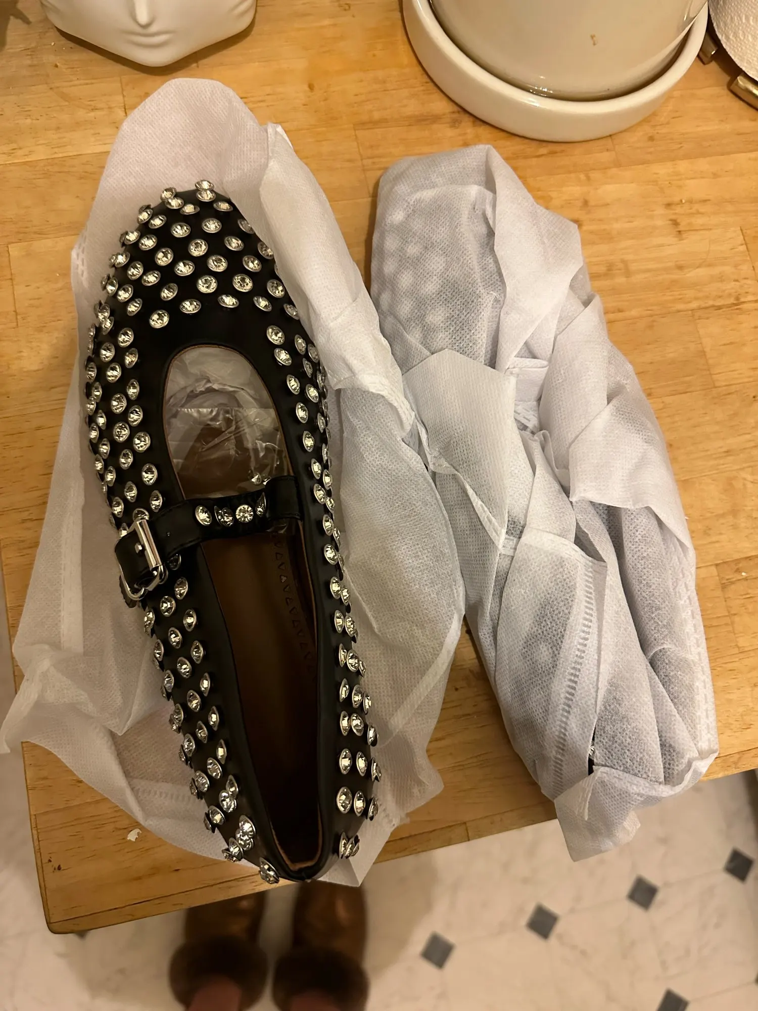 Spring/Summer Luxury Brands in Europe and America Flat Bottom Women's Shoes Fashion Rivet Genuine Leather Casual Shoes