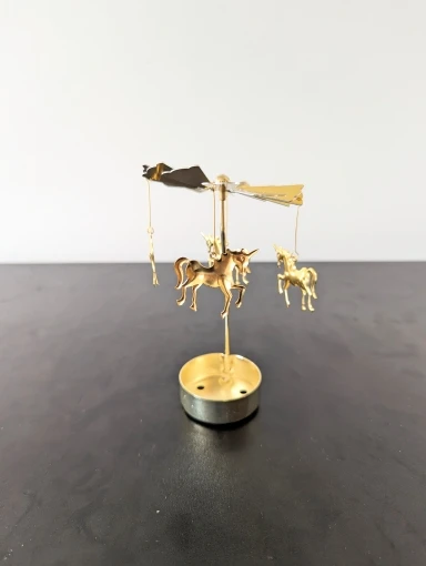 Metal Hot Rotating Candle Holder photo review