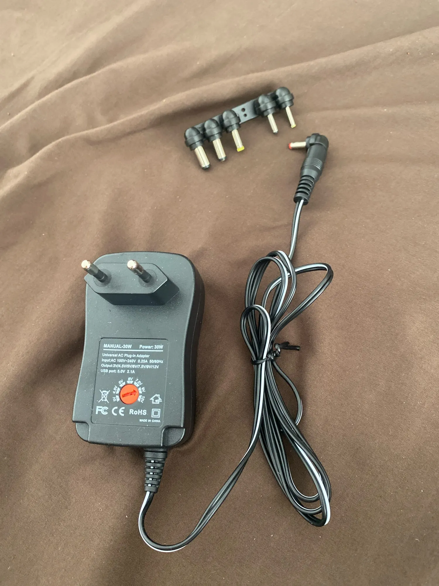 3V 4.5V 5V 6V 7.5V 9V 12V 2A/2.5A AC/DC Adapter US/EU/UK/AU Adjustable Power Adapters USB Universal Charger Switch Power Supply photo review