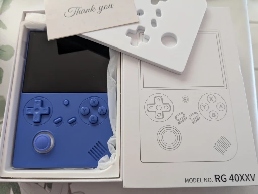 ANBERNIC RG40XX V photo review