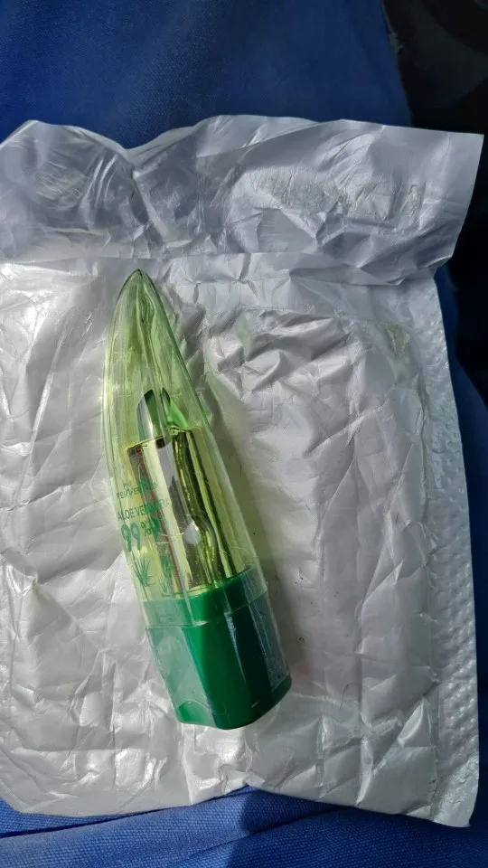 Ultra Aloe Vera Smoothing Gel Lipstick photo review