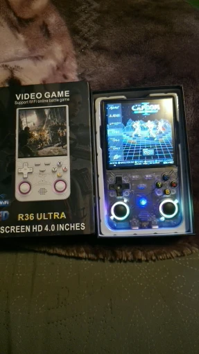 R36 ULTRA photo review