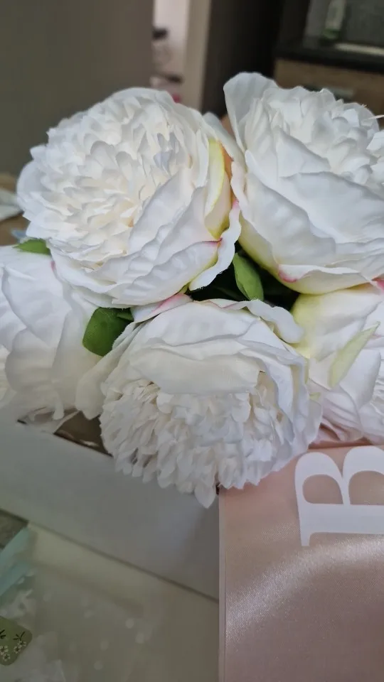 Bouquet de 5 pivoines artificielles blanches photo review