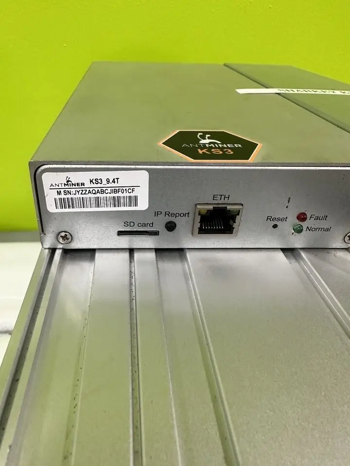 

Купите 4 и получите 2 свободных бриллианта сейчас Antminer KS3 9.4Th 3500 Вт Asic Kaspa Miner kHeavyHash