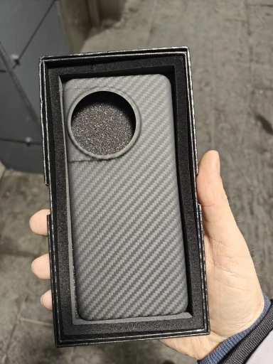Ultra Thin Aramid Carbon Fiber Case for Oneplus 11 (Black) photo review