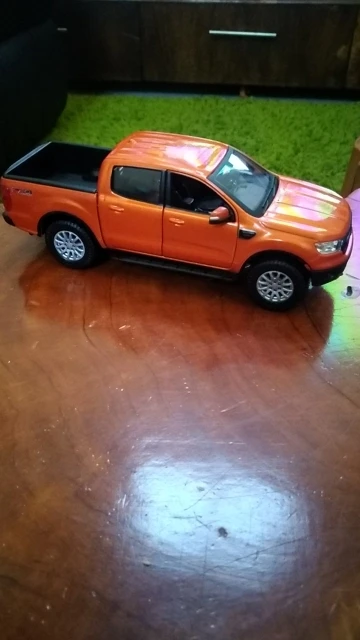 Maisto 1:27 2019 Ford Raptor Pickup Truck Die casting Simulation Alloy Car Model Car crafts decoration collection toy tools gift photo review