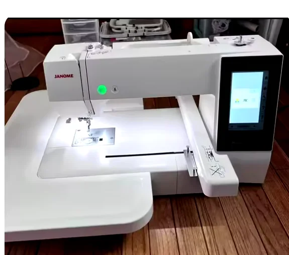 ORIGINAL NEW Janome Memory Craft 400E Embroidery Machine