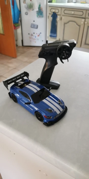 【🎊First Order Deal】High-Speed 4WD RC Drift Car – Mustang Style Remote Racer Toy photo review