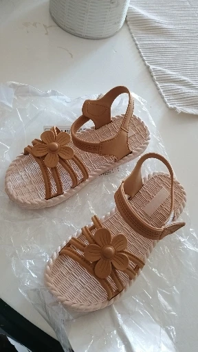 Girls Sandals 2024 Summer Princess Children Sandals Bow Tie Girl Shoes Fashion Casual Non Slip Kids Beach Shoes photo review