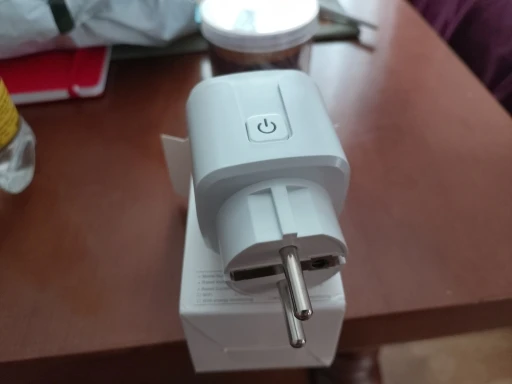 Tuya Smart Plug WiFi&Bluetooth FR Socket 16A with Power Monitor Voice Control Timing Smart Life Control Works with Alexa Google photo review