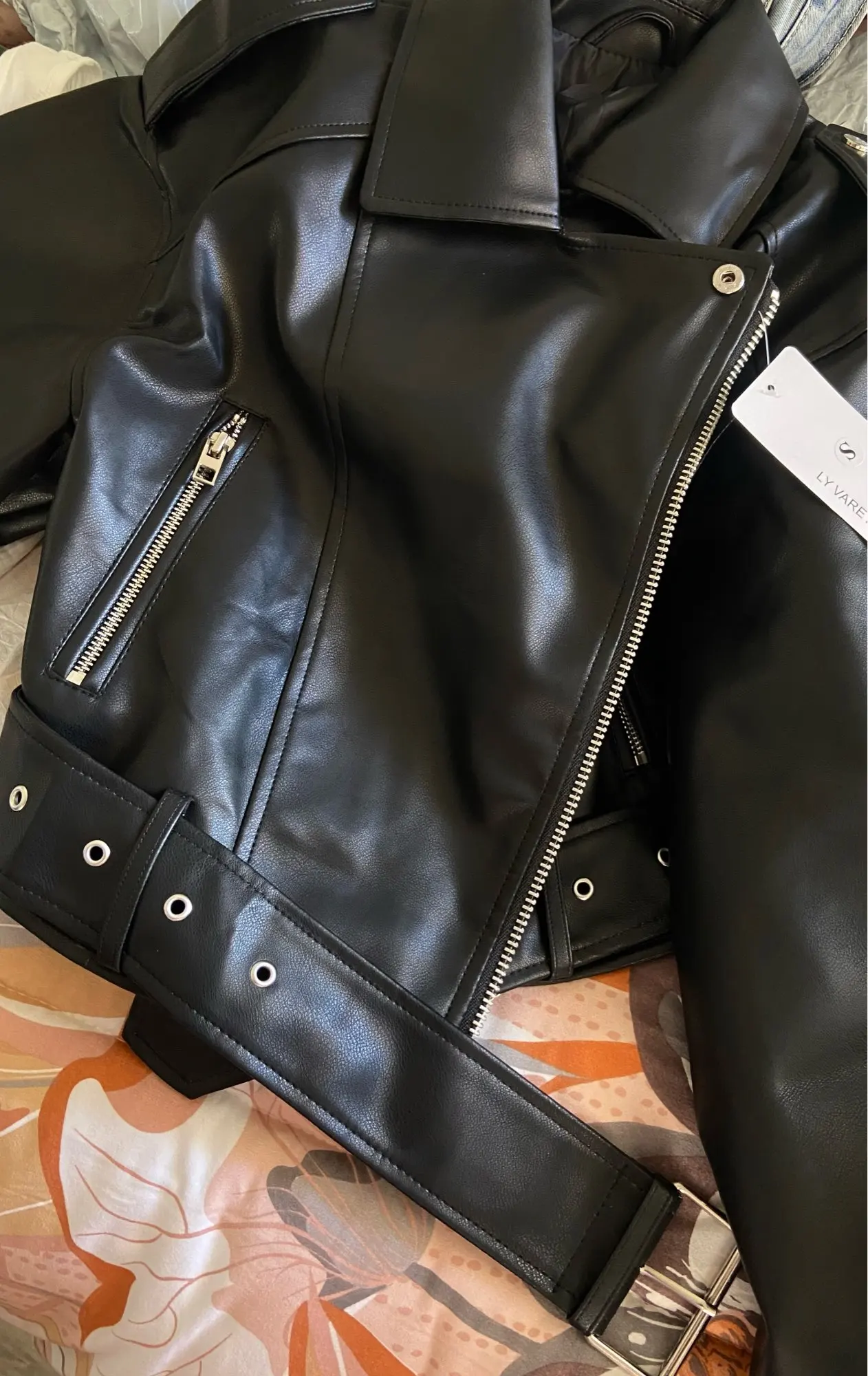 Ailegogo Faux Leather Short Jacket photo review