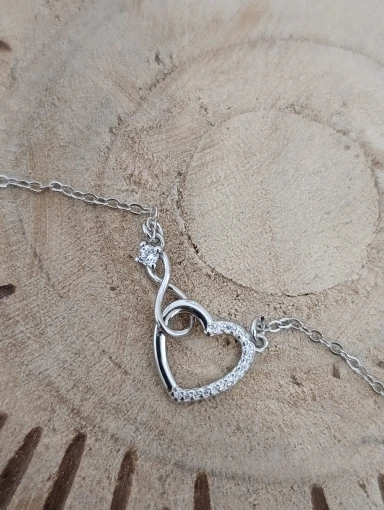 Infinity Herz-Halskette aus 925 Sterlingsilber