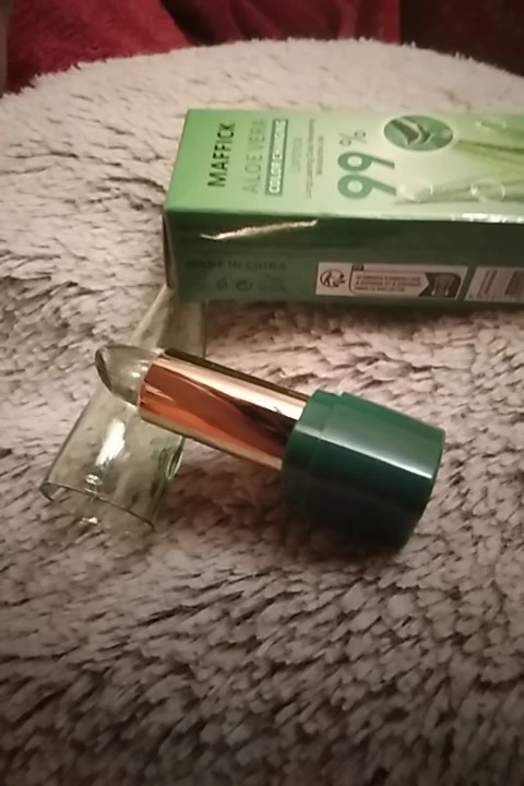 Aloe Vera Color Changing Lipstick – Moisturizing, Long-Lasting, Smooth Texture photo review