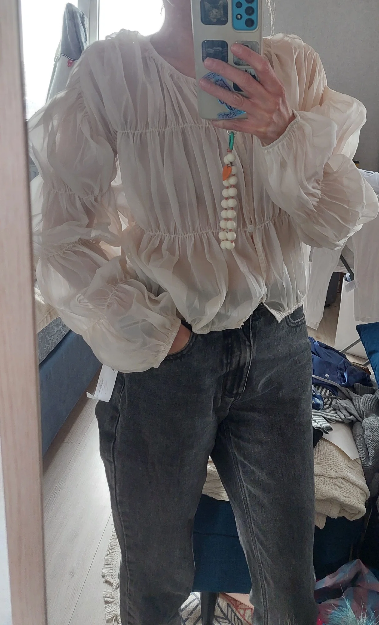 Korean Style Pleated Chiffon Long Sleeve Blouse photo review