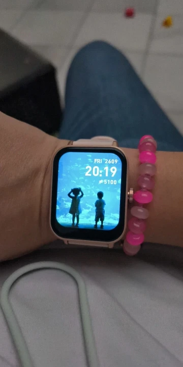 Reloj inteligente COLMI P81 con llamadas de voz, pantalla Ultra de 1,9 pulgadas, Monitor de salud 24H, más de 100 modos deportivos, reloj inteligente Bluetooth para hombres y mujeres photo review