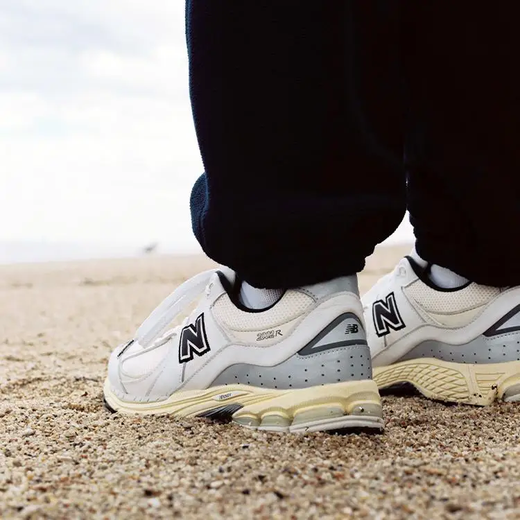 THISISNEVERTHAT × New balance ☆ ML2002RT White Buy thisisneverthat x 2002R 'White' - ML2002RT | GOAT