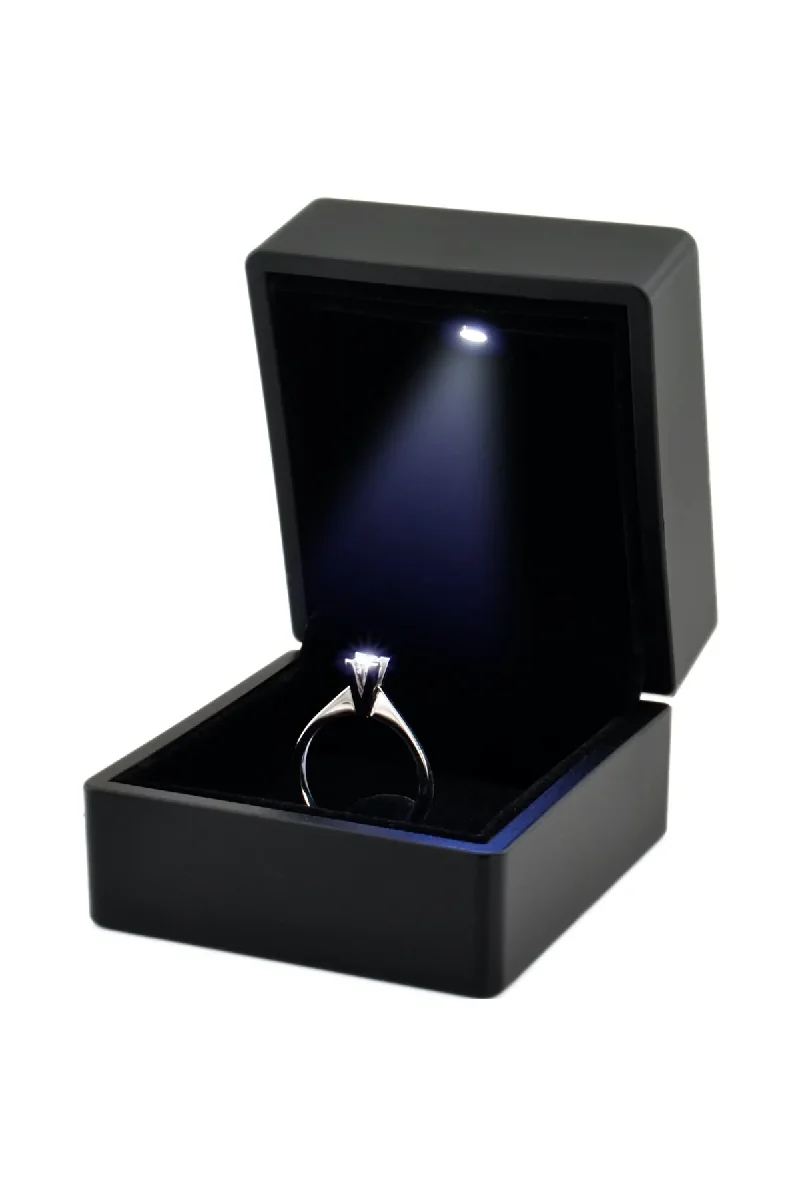 Amazon.com: Noble Heart Ring Box with Light - Unique LED Engagement Ring Box  for Proposal Ring or Special Occasions (Red) : Clothing, Shoes & Jewelry