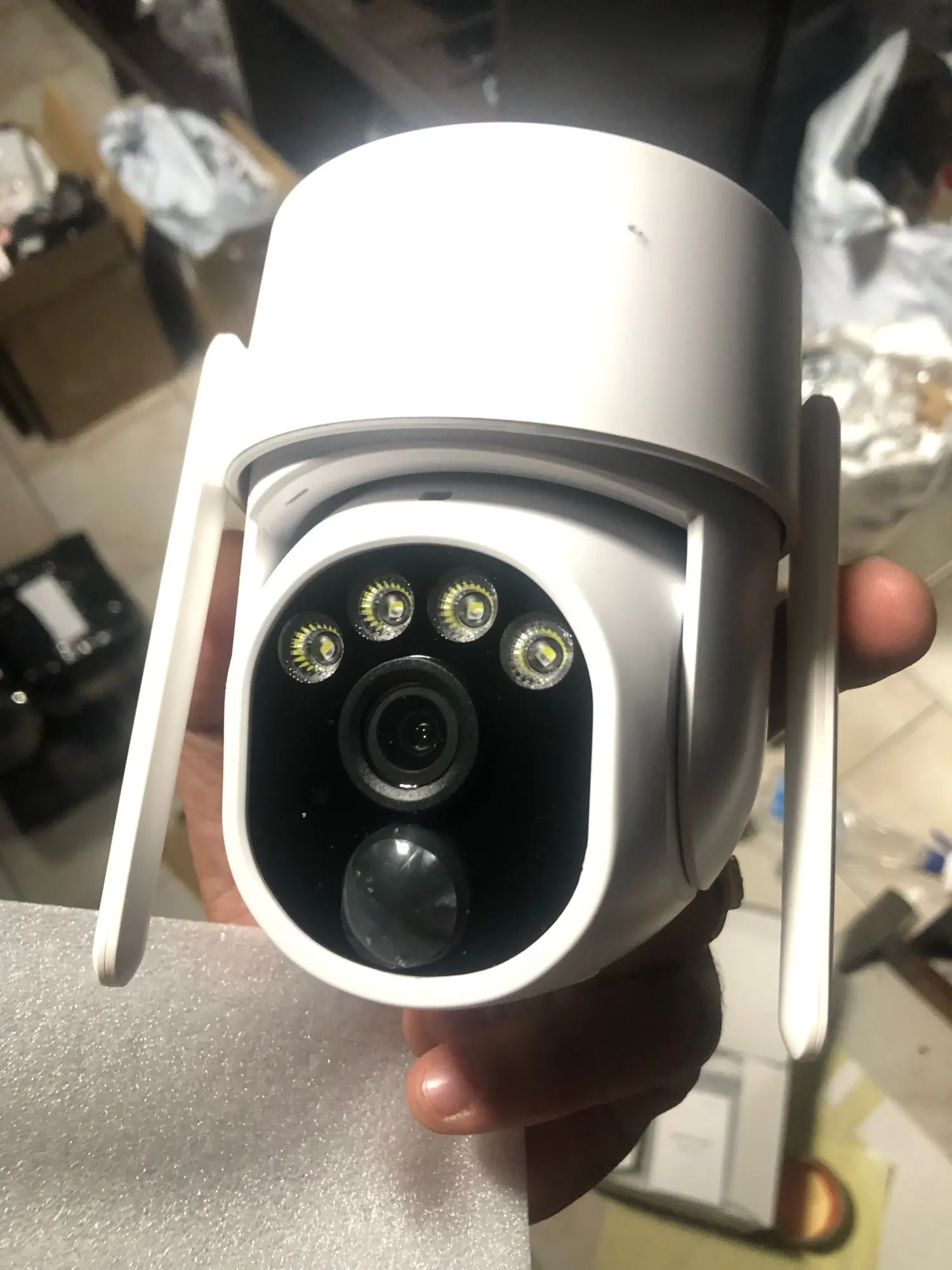 Three Lens PTZ IP Camera Outdoor HD Three Screen WiFi Security Camera Auto Tracking Dual Len Wirelss CCTV Camera iCsee photo review