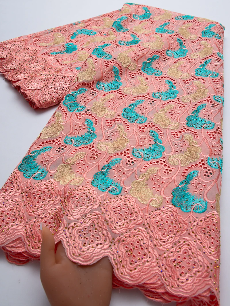 아프리카 스위스 보일 레이스 원단 2026 고품질 여성 드레스 원단 순백색 면 레이스 원단 DIY 파티 드레스용 TY4679