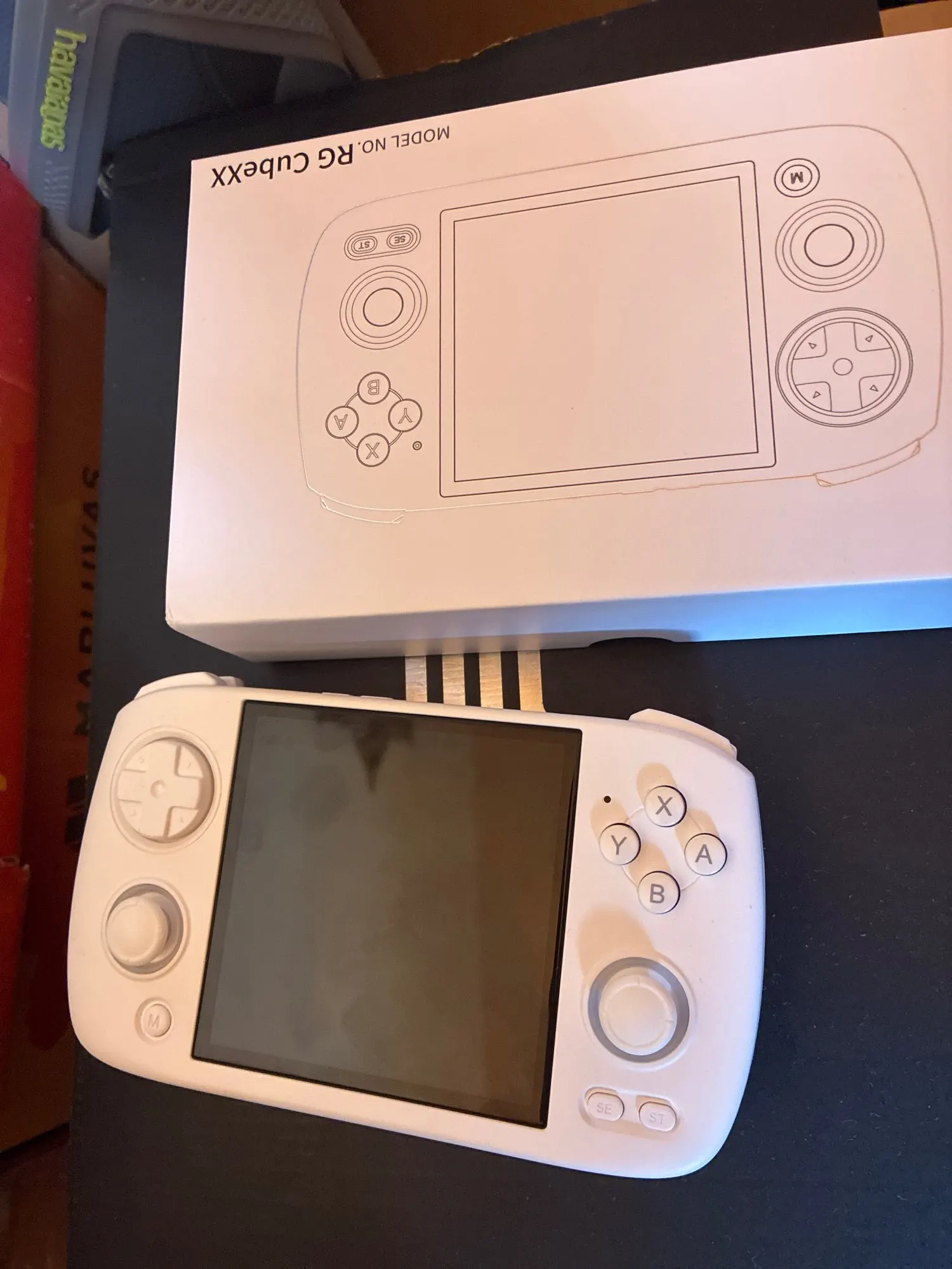ANBERNIC RG CubeXX photo review
