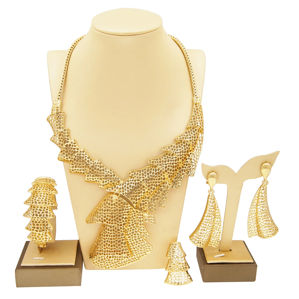 Mode Frau Schmuck Set Dubai vergoldete Persönlichkeit Halskette Hohl schicht Design geeignet für den täglichen Gebrauch Bankett Geschenke Syhol